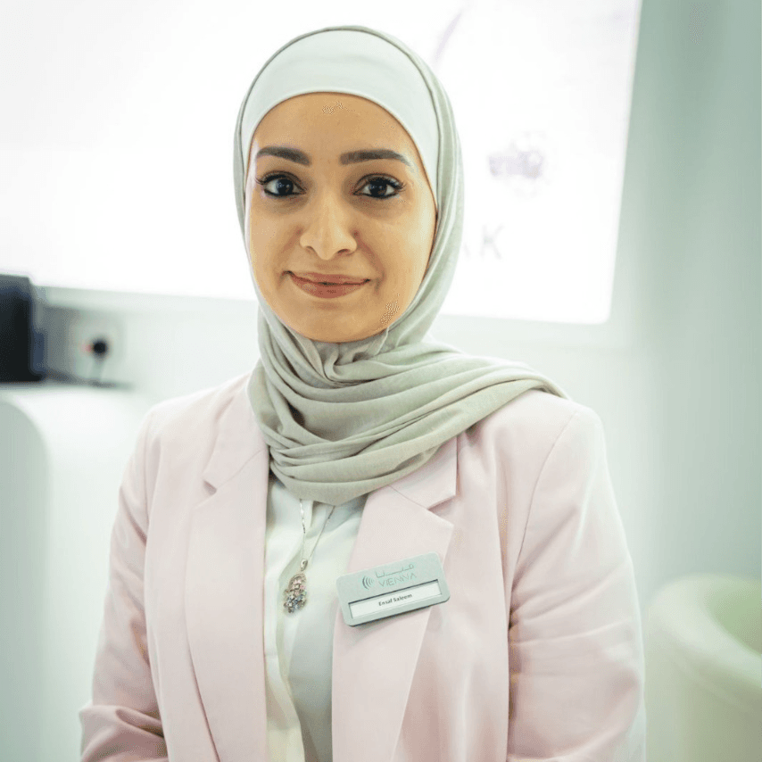 د. إنصاف سليم
نموذج أساسي لسماعة الأذن - قطعة واحدة - Professional healthcare practitioner
