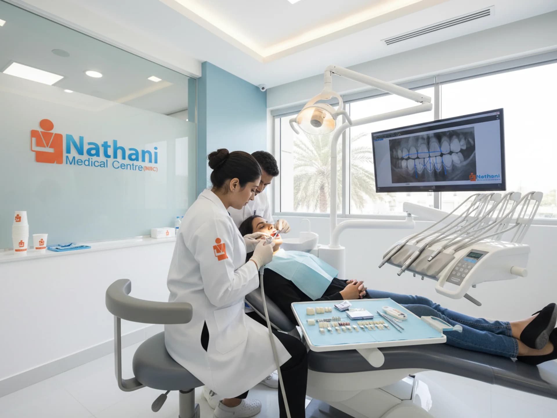 Ceramic Veneer - Healthcare service image
