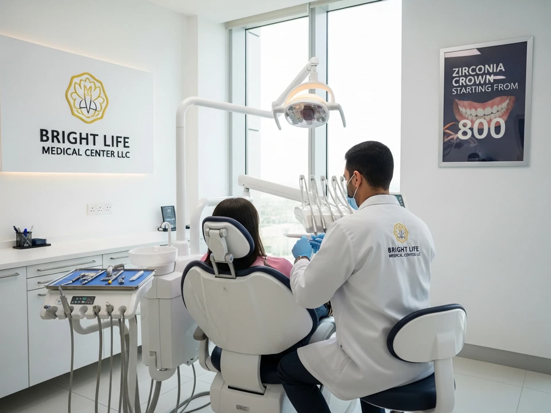 تاج من الزركونيا ابتداءً من 800 - Healthcare service image