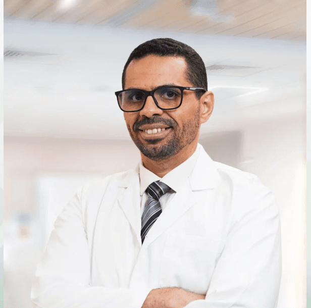 دكتور. أحمد يوسف
استشارة - Professional healthcare practitioner
