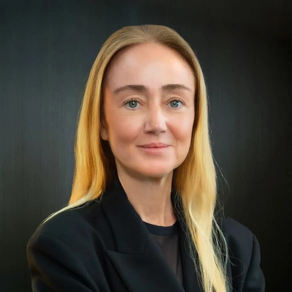 Dr. Ece Tansu
Treatment Session - Professional healthcare practitioner