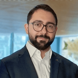 دكتور. محمد سورملي
استشارة مجانية - Professional healthcare practitioner