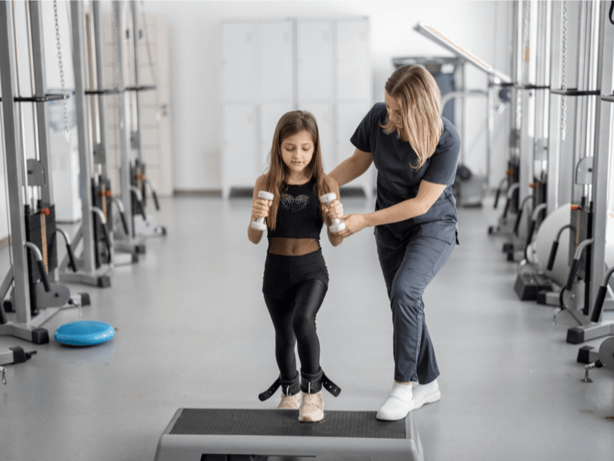  
جلسة العلاج الطبيعي للأطفال - Healthcare service image