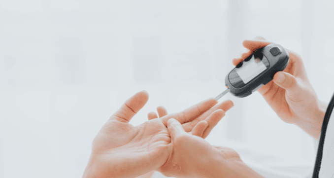  
فحص تشخيصي لمرض السكري - Healthcare service image